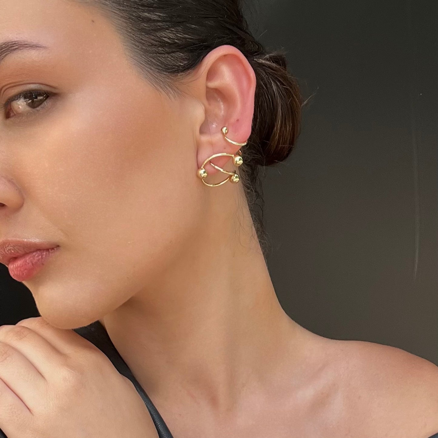 Brinco EarCuff Esferas