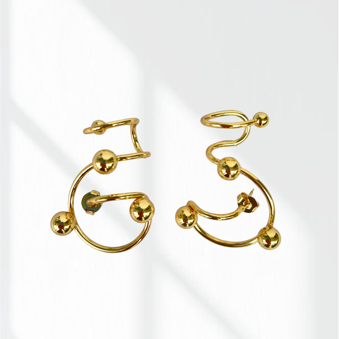 Brinco EarCuff Esferas